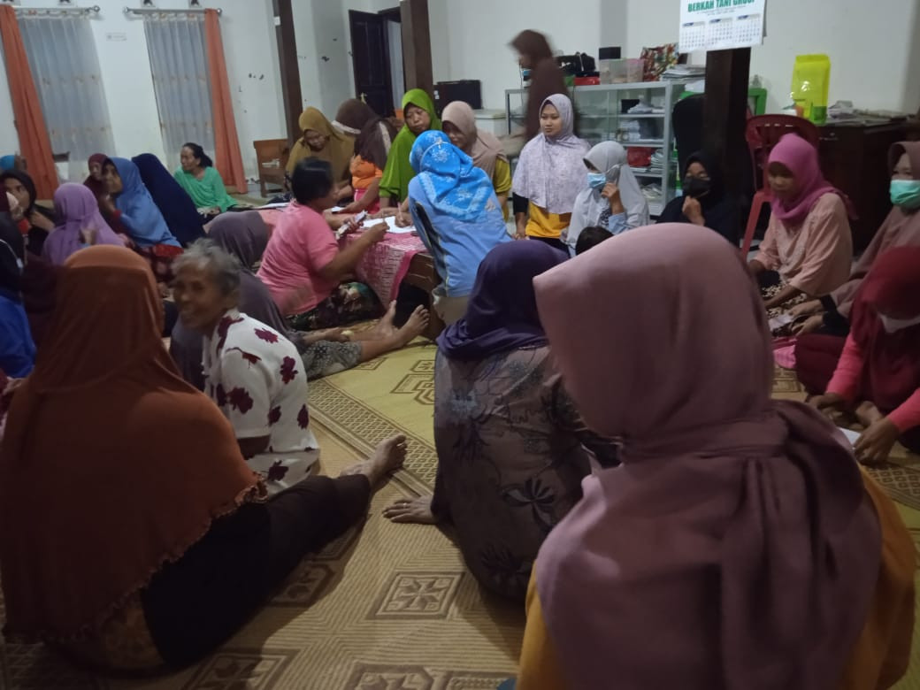 Pertemuan rutin PKK dusun Krebet