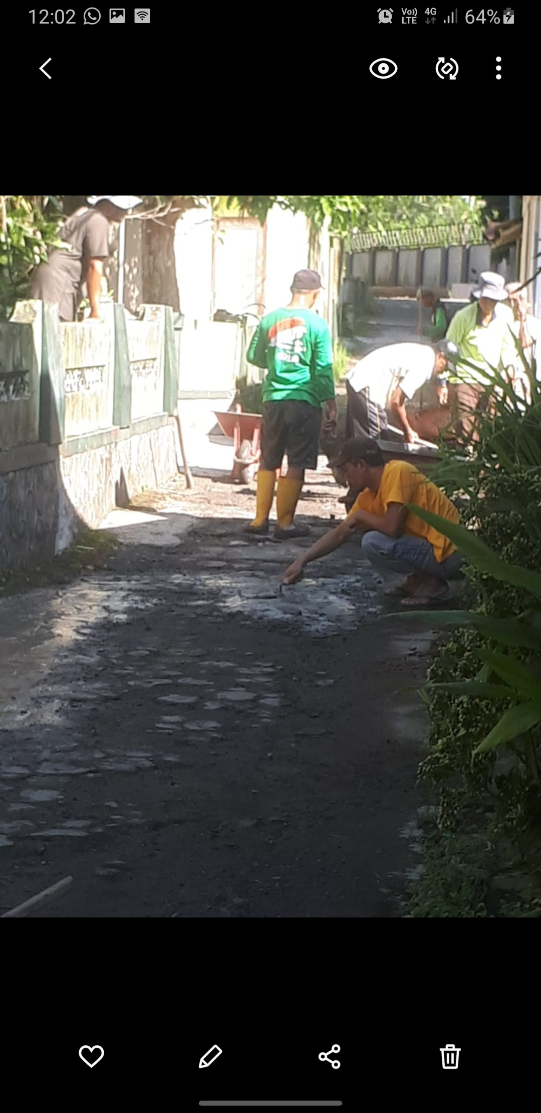 Gotong Royong Dusun Macanan