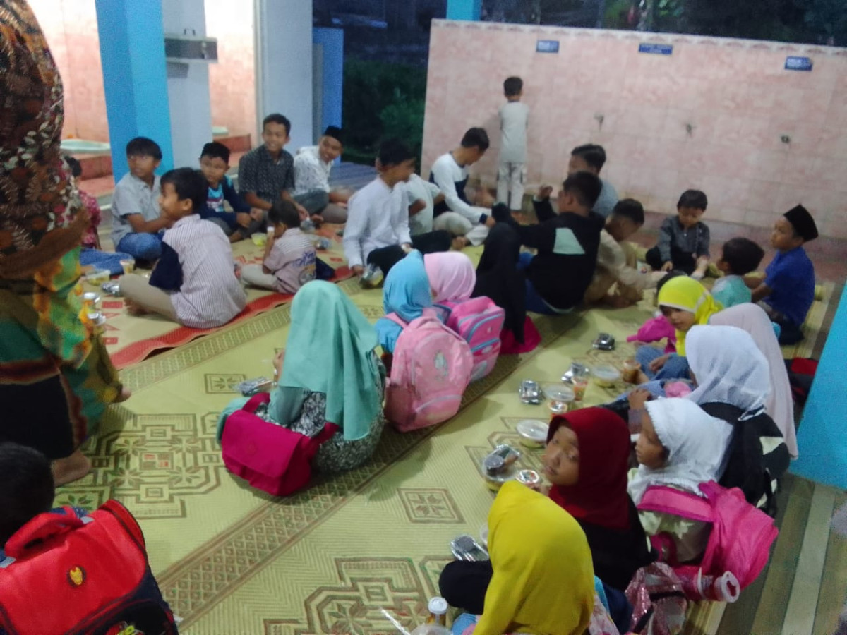 Kegiatan TPA Al Hidayah Koroulon Kidul