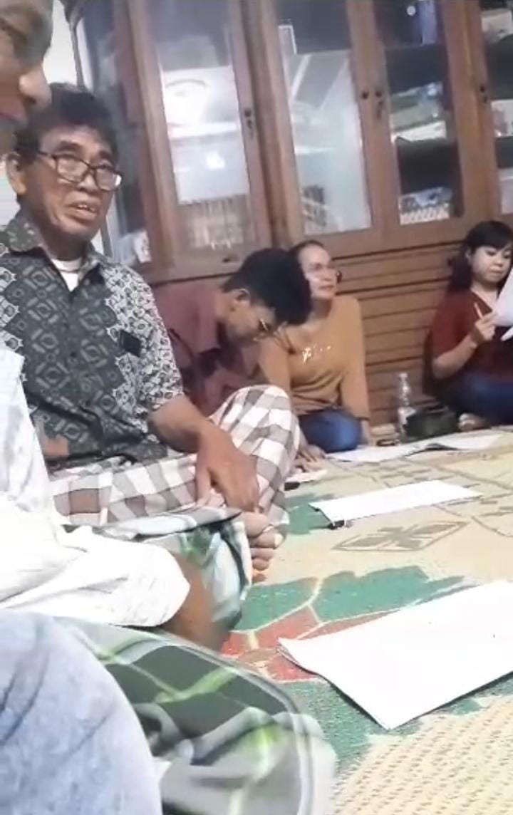 Rapat pembentukan panitia pernikahan Koroulon Kidul