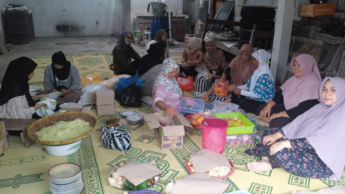 Sholat idul adha RW 04 di masjid At Taubah Rogobangsan