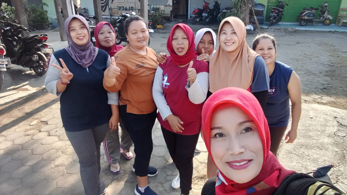 Senam Rutin RW04 Rogobangsan