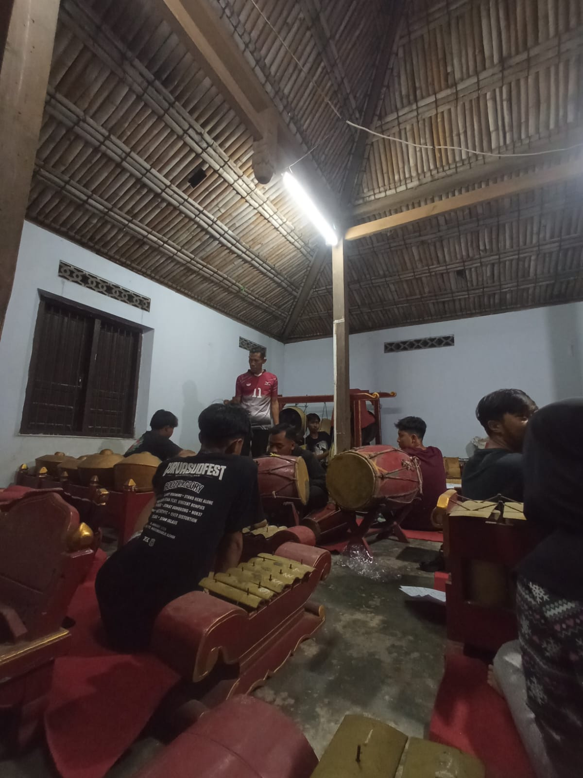 Latihan Karawitan pemuda Koroulon Kidul