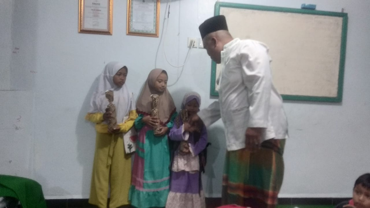 KEGIATAN TPA MASJID AL HIDAYAH KOROULON KIDUL