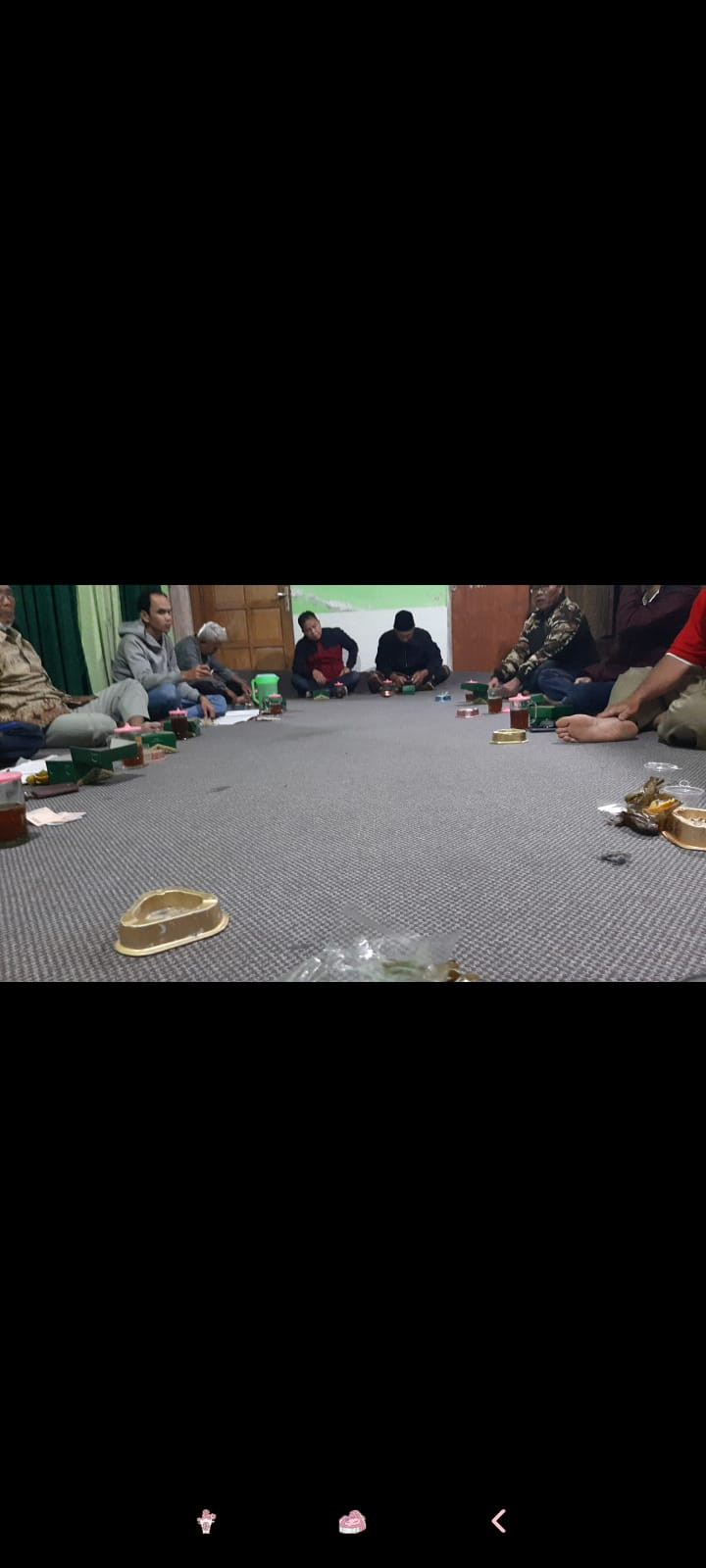 RAPAT WARGA  RT 4 RW 27 KOROULON KIDUL