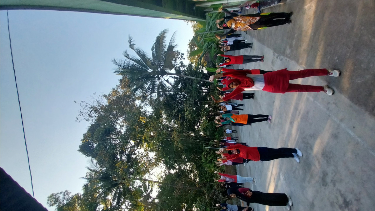 Senam massal  memperingati 17 Agustus