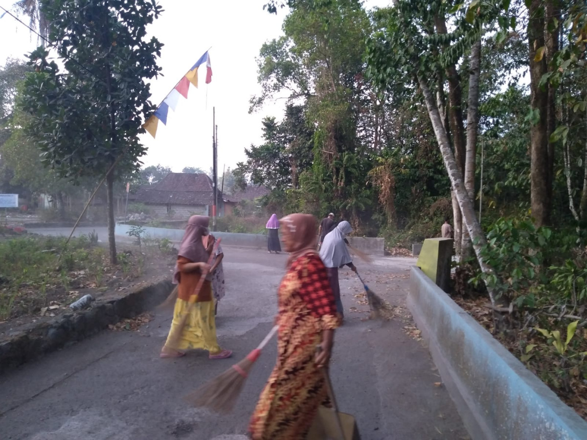 Gotong royong minggu bersih Sorasan