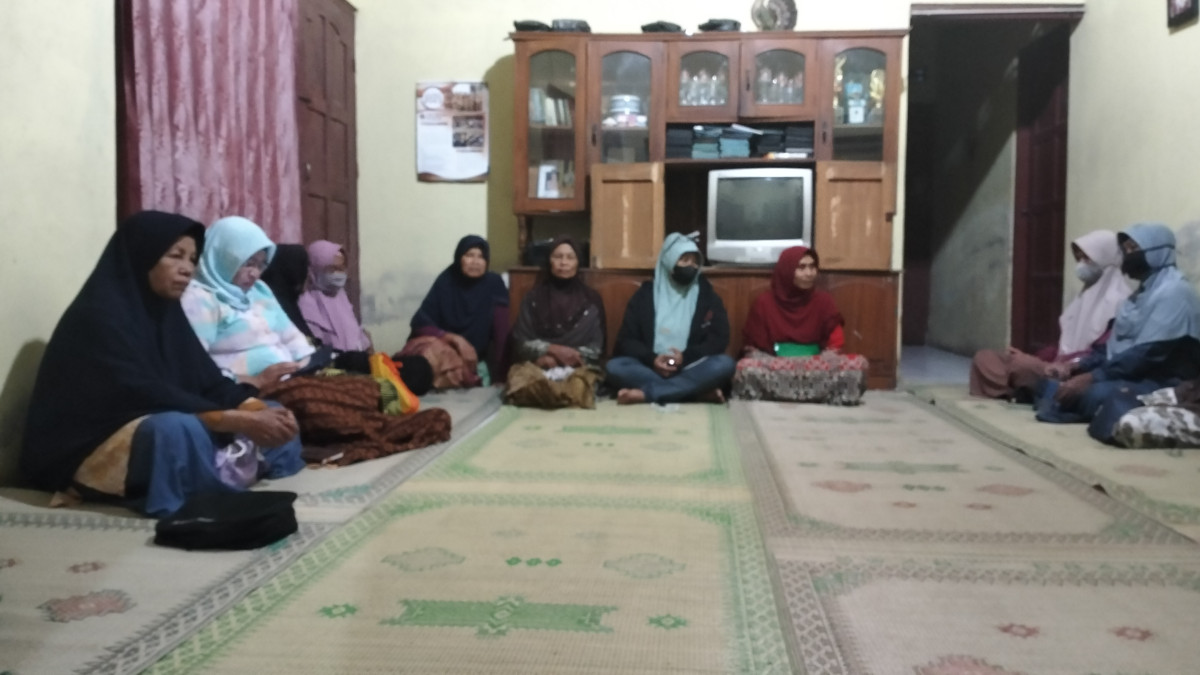 Kegiatan pengajian rutin MLM jumat pondok Dawung