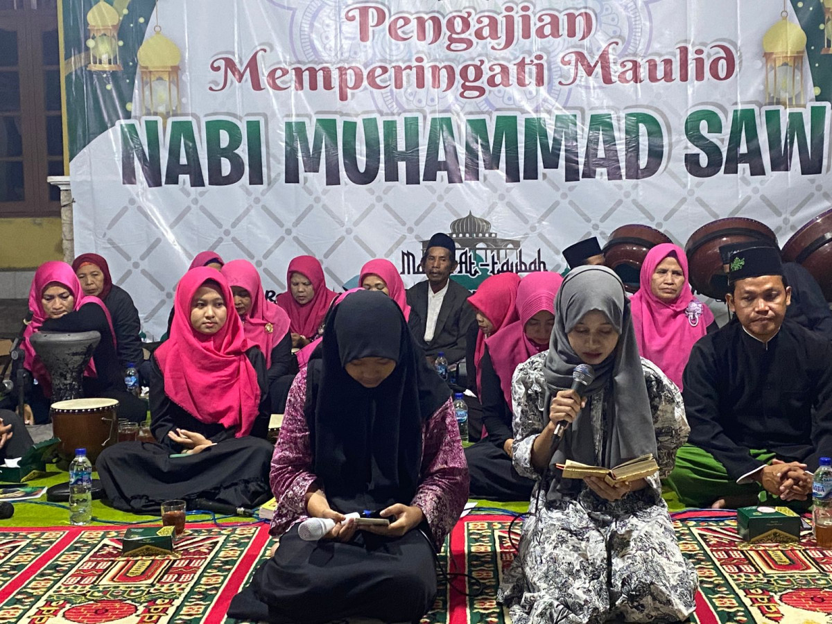 Pengajian Akbar dimasjid At Taubah Rogobangsan