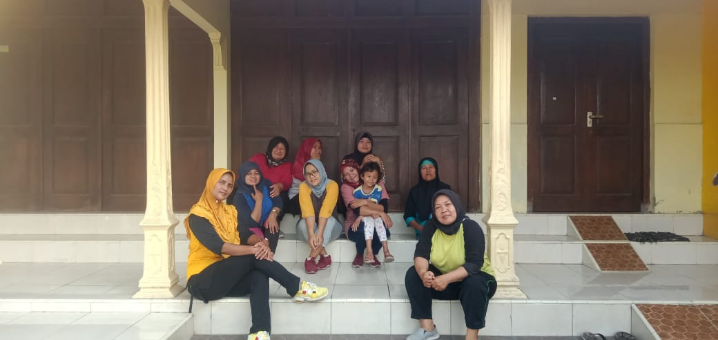 Senam rutin minggu pagi RT 01 kragilan