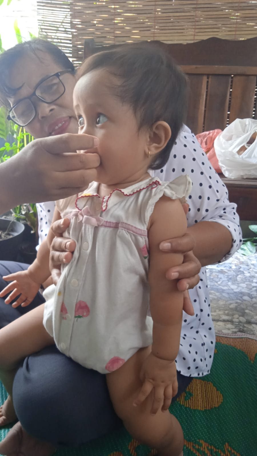 Pemberian Vitamin A bagi Balita Dusun Koroulon Kidul