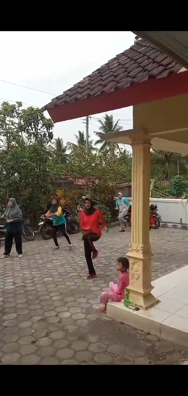 Senam rutin Minggu pagi RT 01 padukuhan kragilan