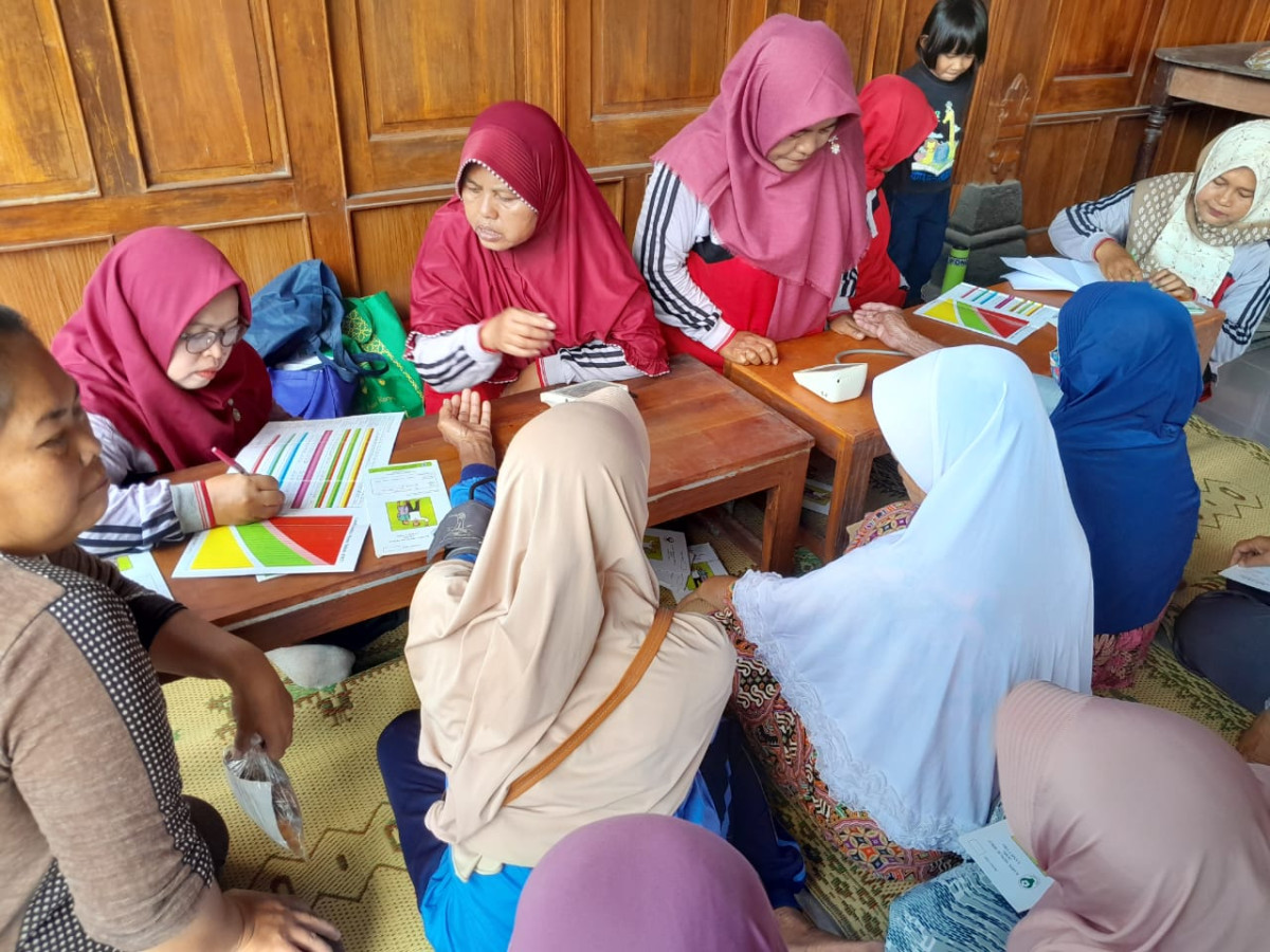 Posyandu Lansia di Dusun Pondok Suruh