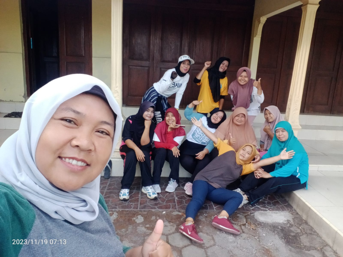 Senam rutin Minggu pagi RT 01 kragilan