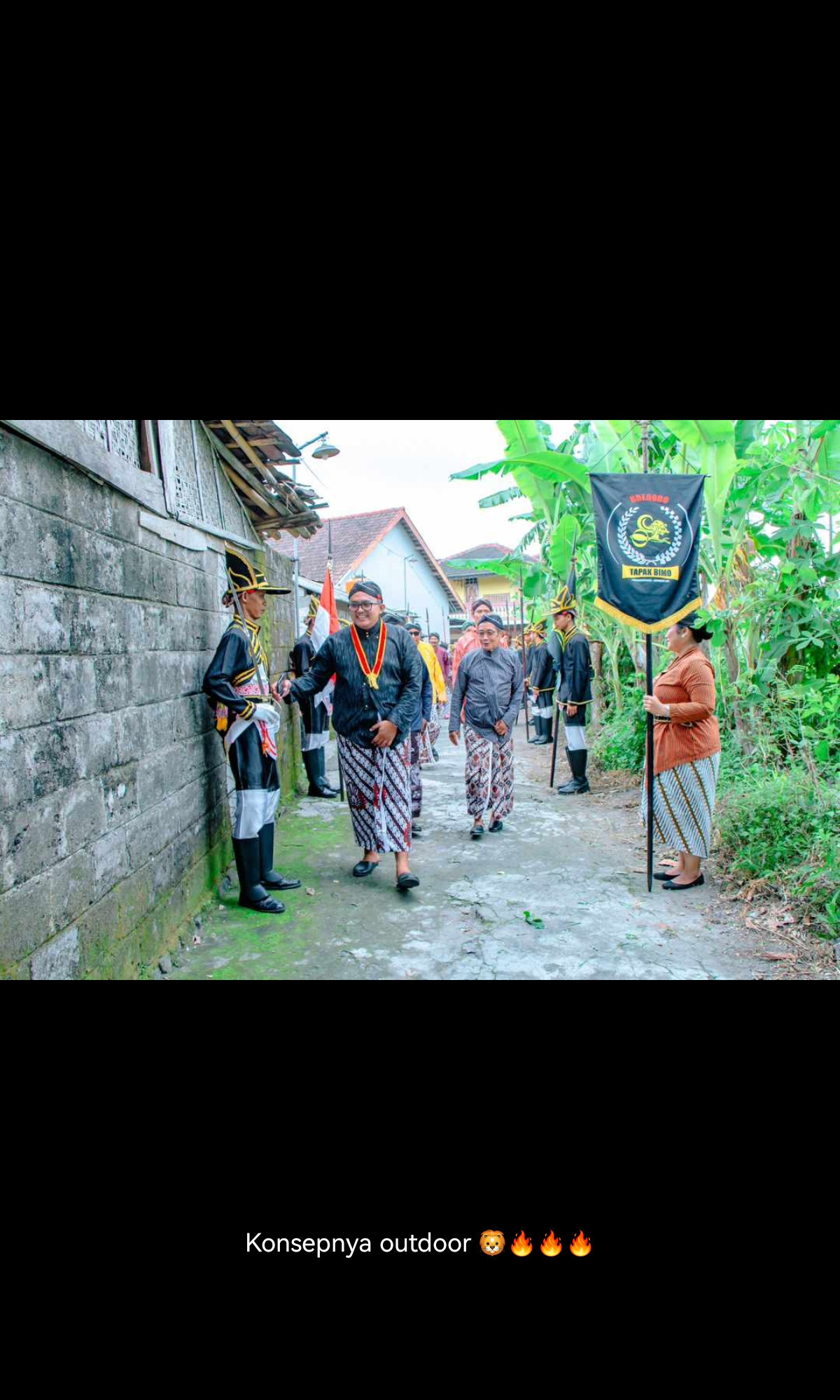 Ziarah dan Sadranan Koroulon Lor