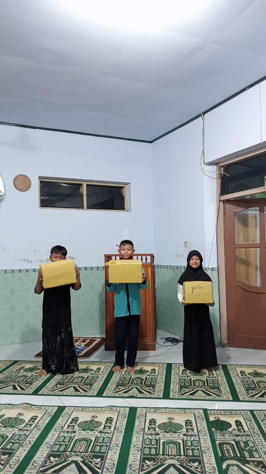 Pembagian hadian lomba hafalan ( dusun kalibulus )