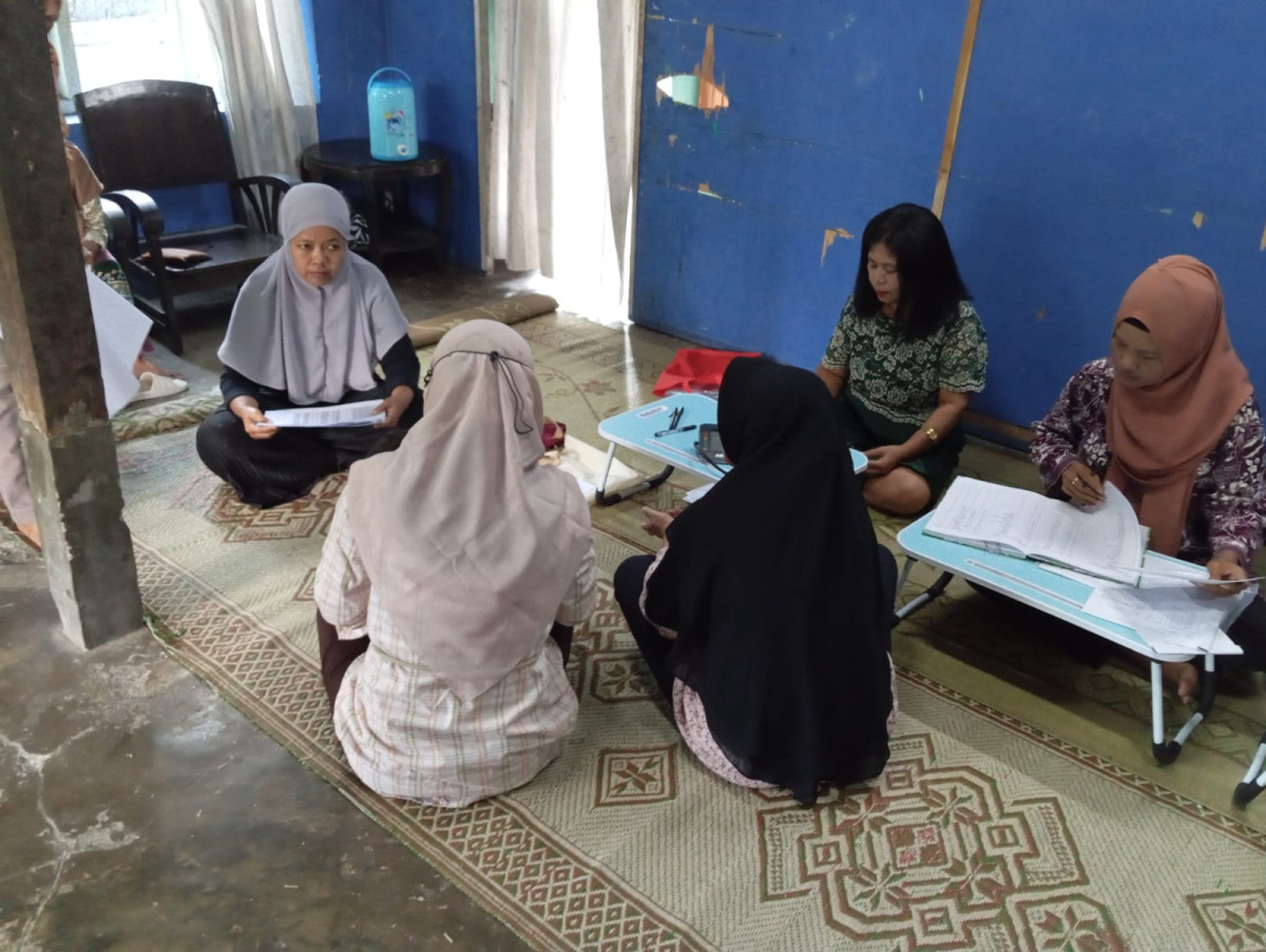 Sharing Materi dari Rakor Puskesmas antar kader Dusun Koroulon Kidul