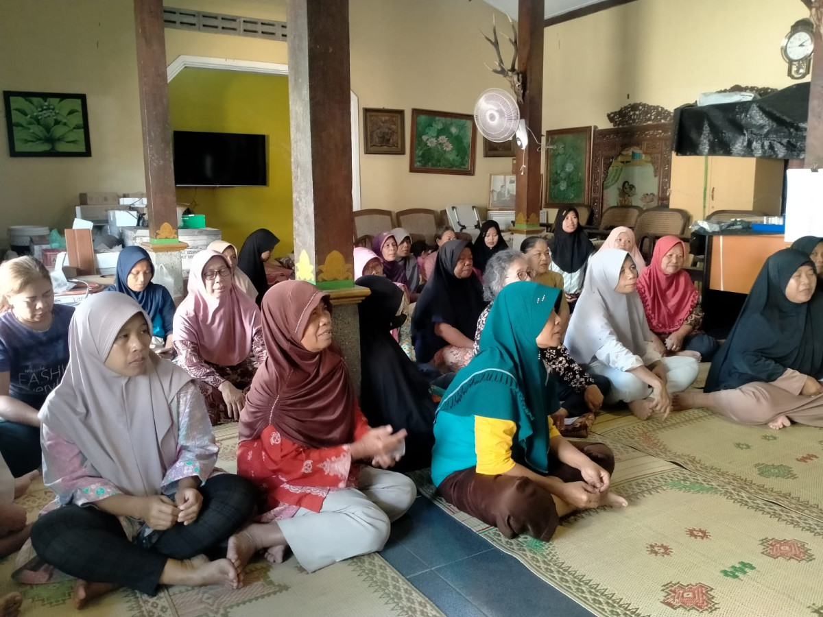 Promosi Regulator gratis Teflon di Koroulon Lor RW 13