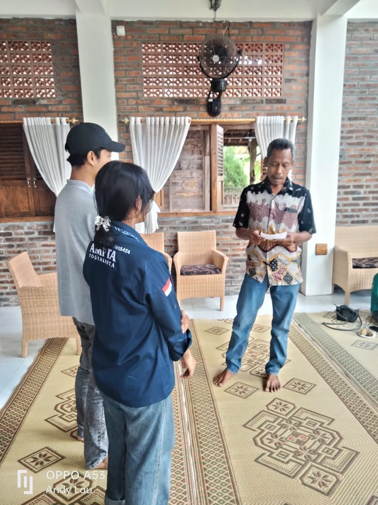 Latihan pemandu desa wisata Sorasan