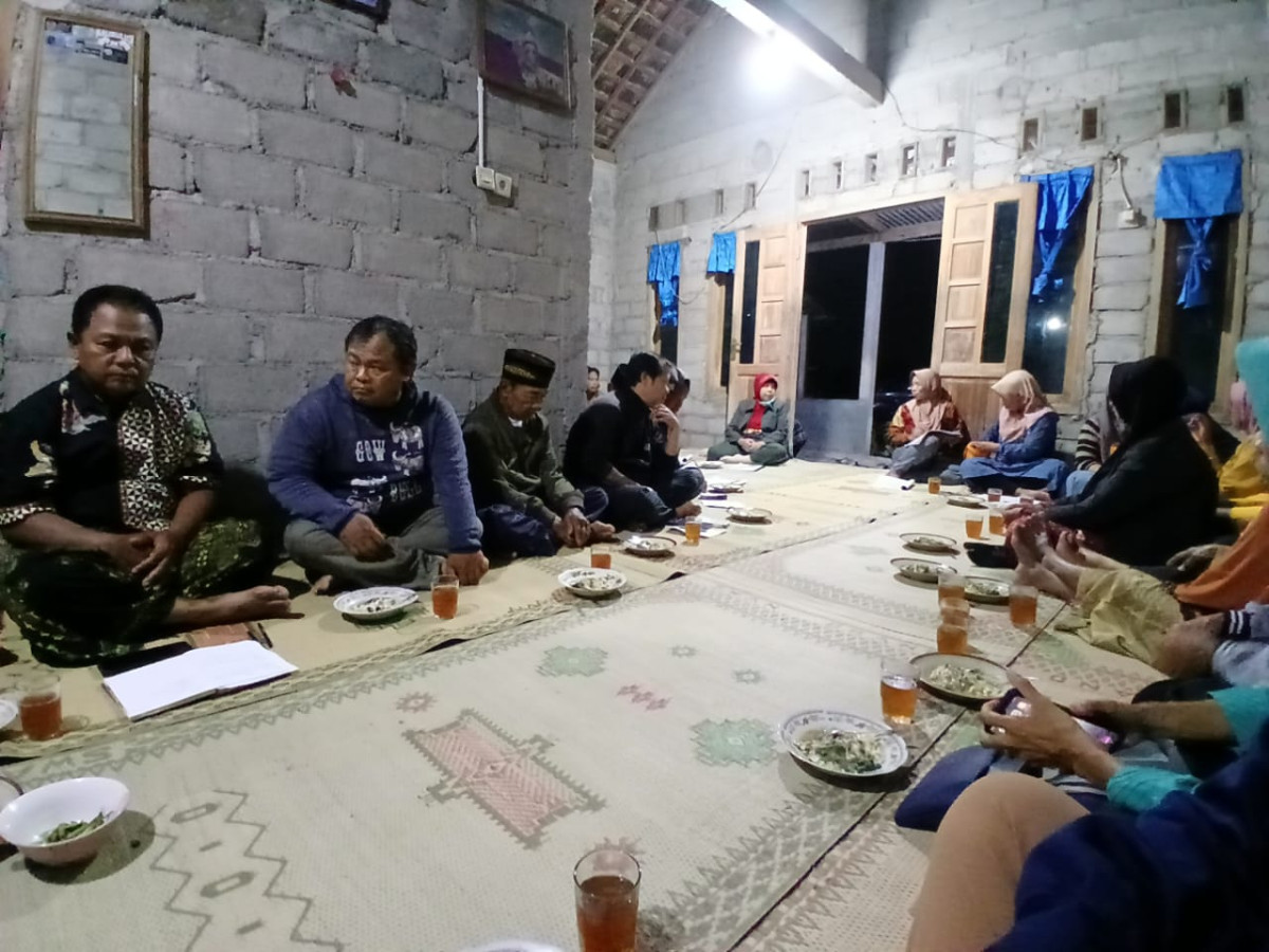 Pertemuan RW 06 dusun Kalibulus