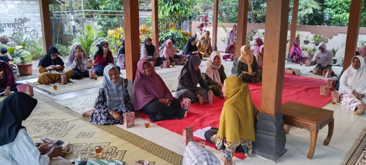 Pkk ibu2 randu pogog  rt 05,06 rw 11 cokrogaten