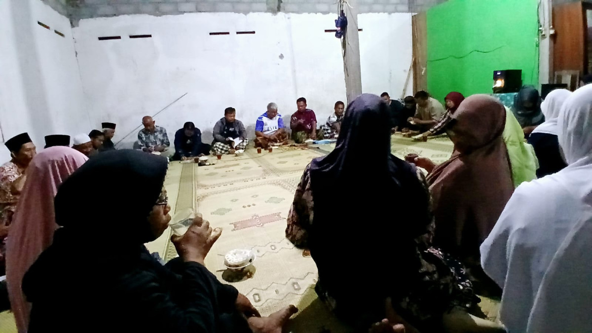 Pertemuan RW 06 dusun Kalibulus