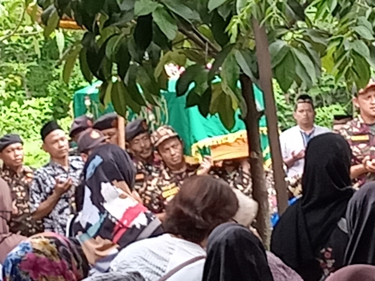 Melayat ibu eti di balong