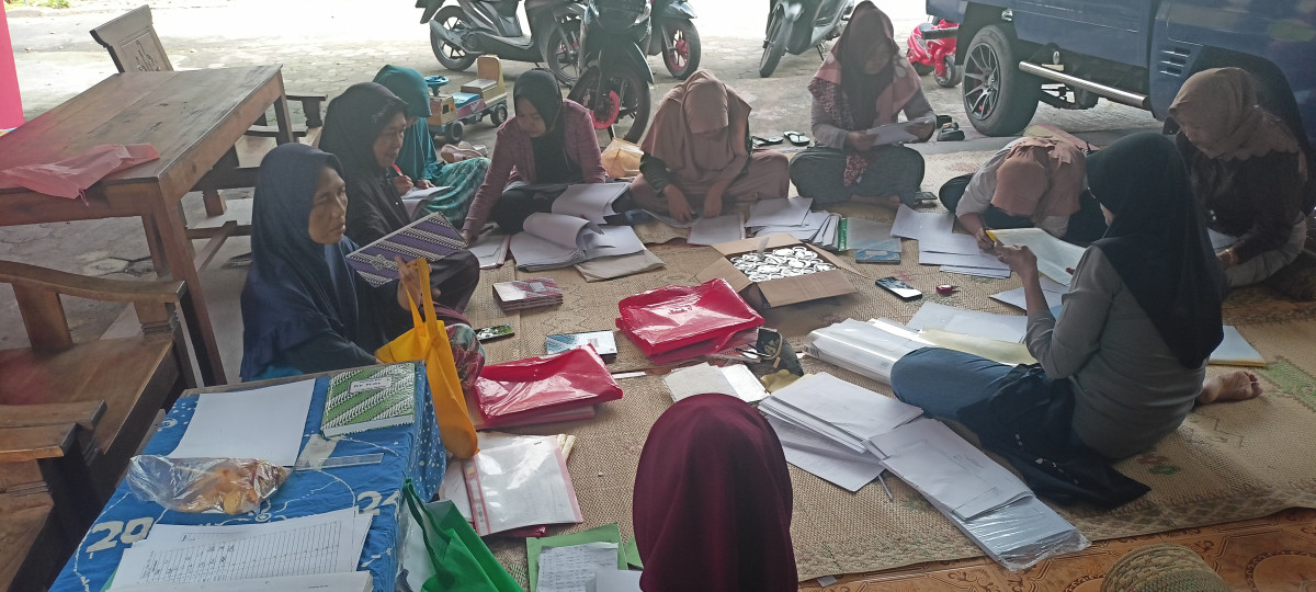 Dusun Macanan "Melengkapi Data Kependudukan Padukuhan,rw,rt,dan dawis"