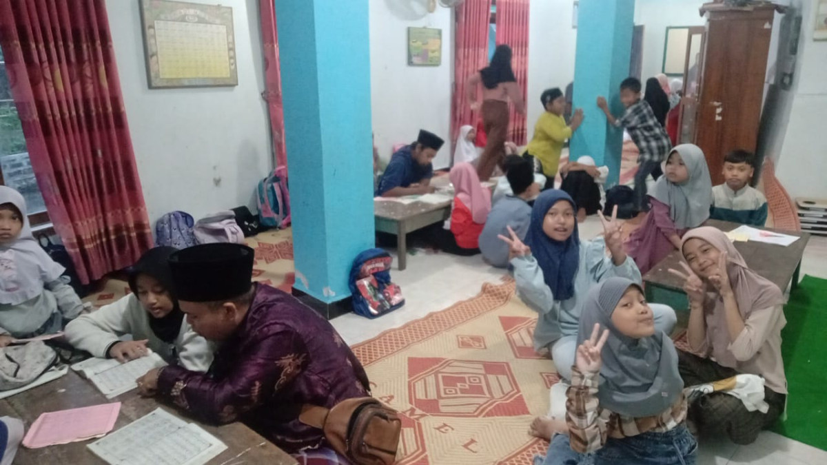 TPA masjid al hidayah dusun koroulon kidul