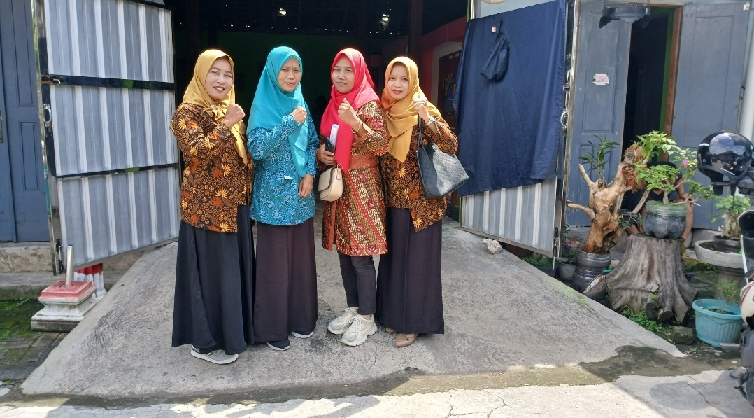 Kader Kalibulus mengikuti lomba Administrasi Padukuhan