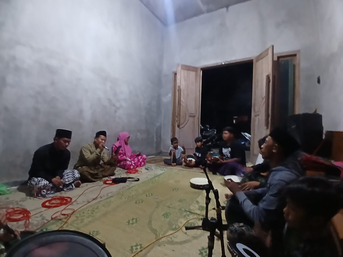Latihan hadroh tegal jaten balong