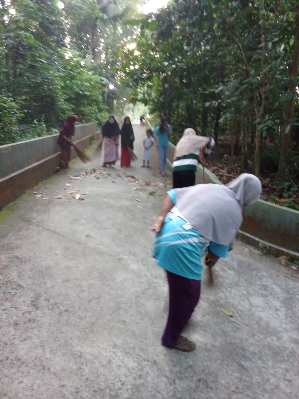 Giat Minggu Bersih RT 3 Dusun Sorasan