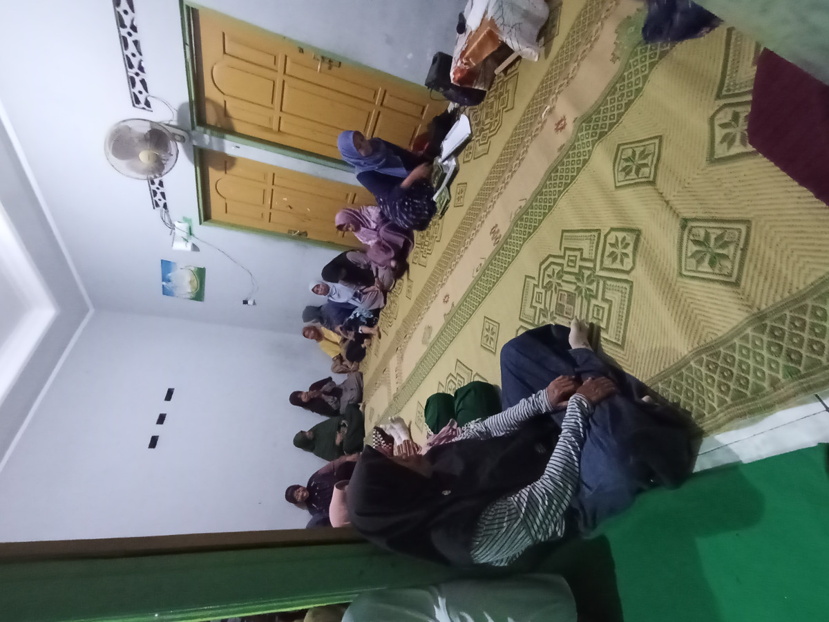 Yasinan ibu2 dusun koroulon kidul