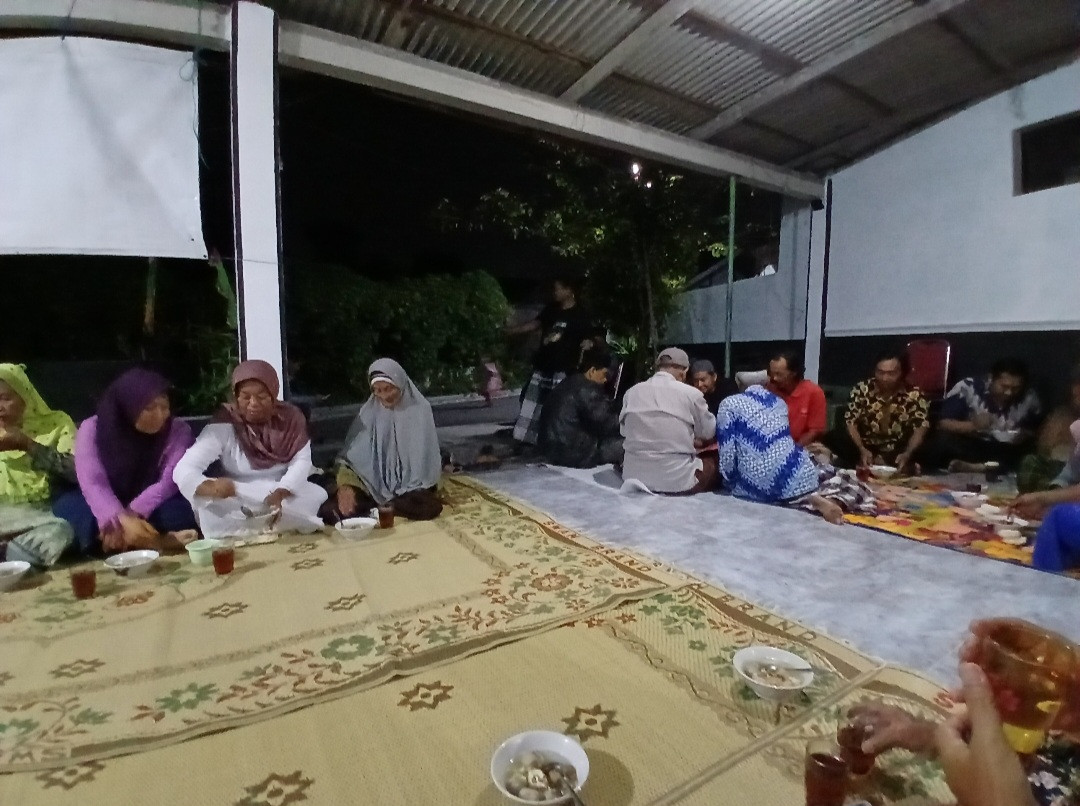 Pertemuan RW 06 dusun Kalibulus