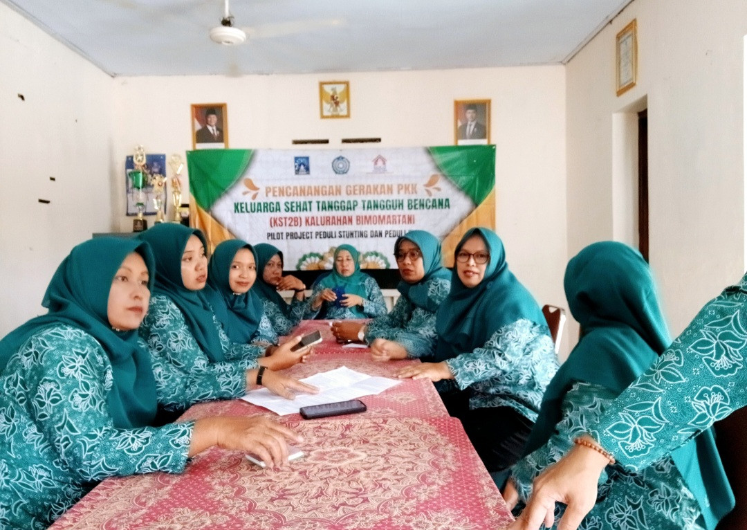 Kader dusun Kalibulus mengikuti koordinasi dengan Pokja 4 Kalurahan Bimomartani