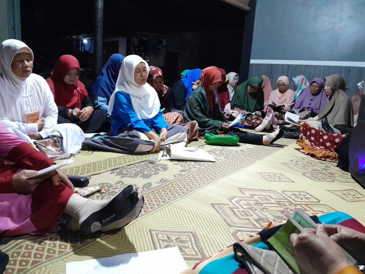 Yasinan ibu2 cokrogaten