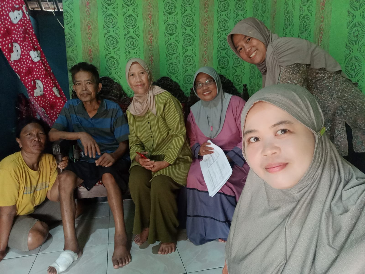 Kunjungan kader ke pra lansia yg mpyai penyakit DM didusun Rogobangsan