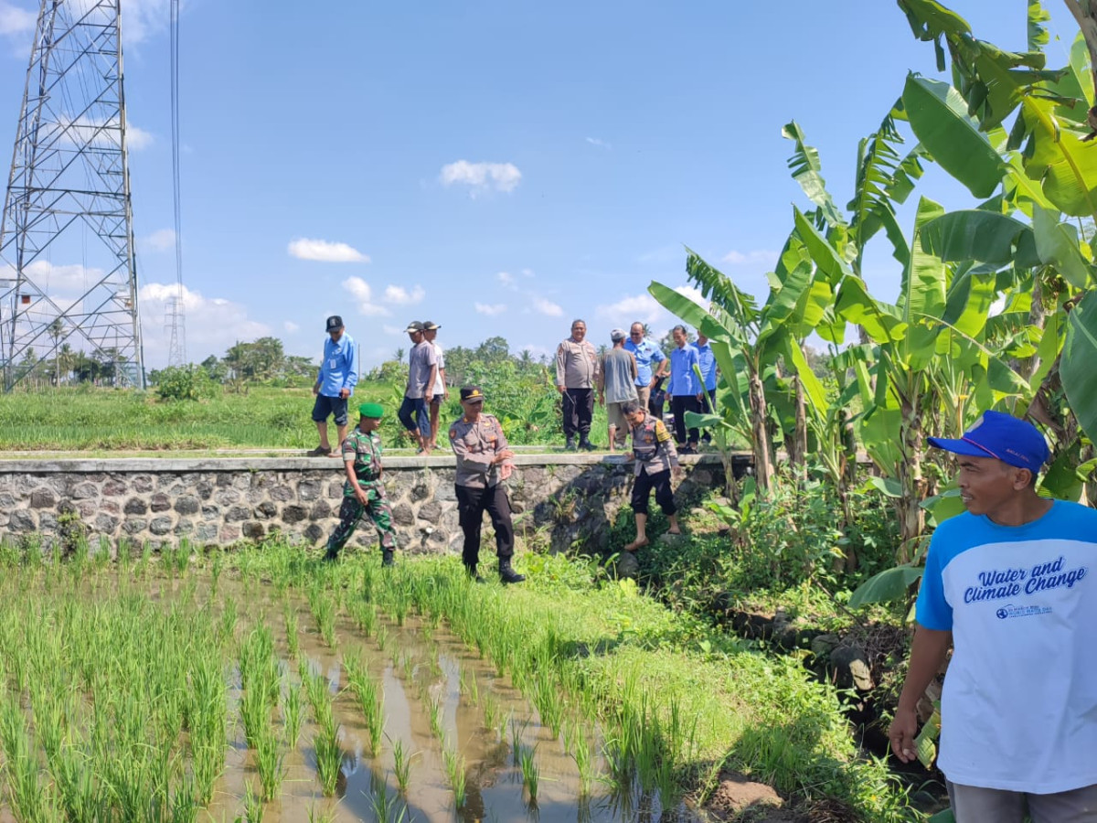 PENINDAKAN KEPADA PENAMBANG PASIR DI SUNGAI OPAK ROGOBANGSAN