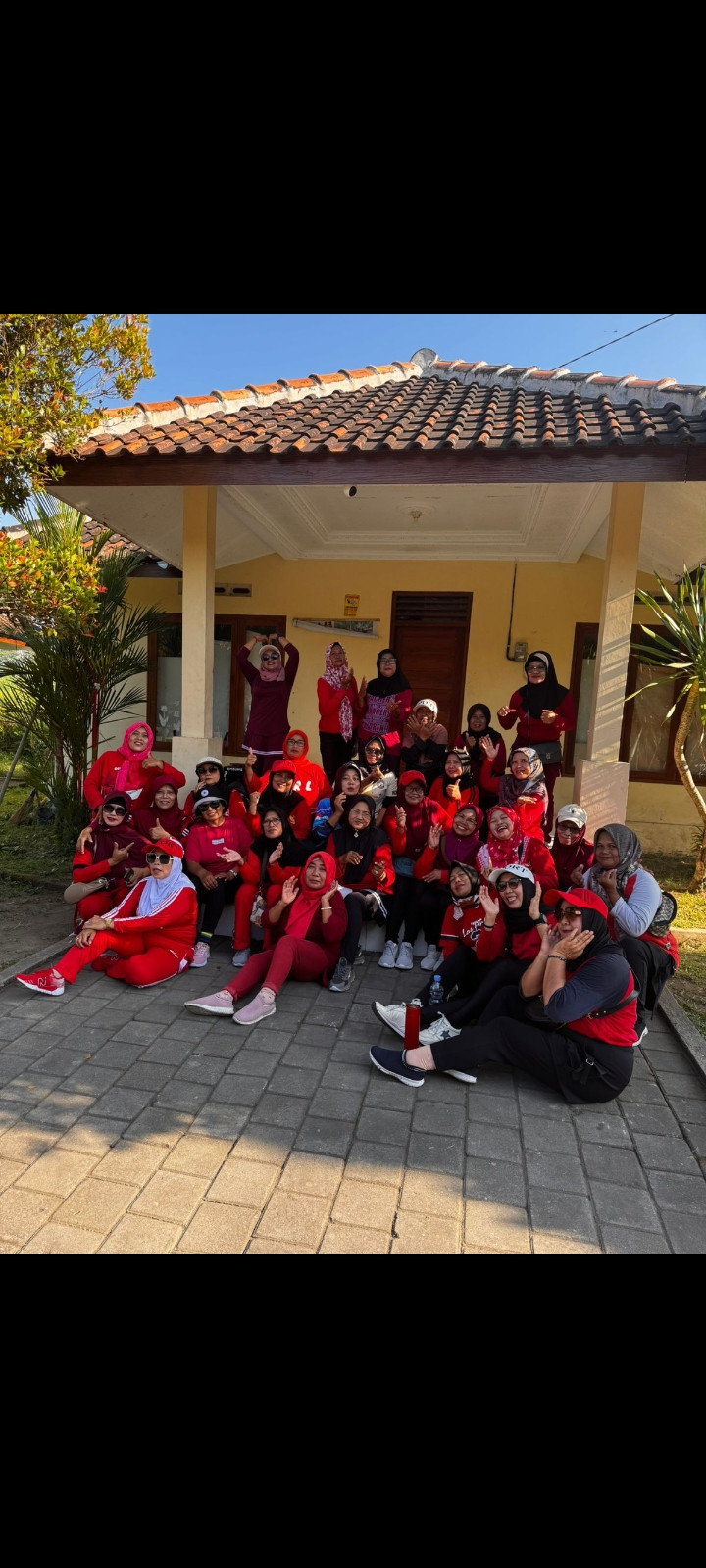 Kader Kragilan senam rutin