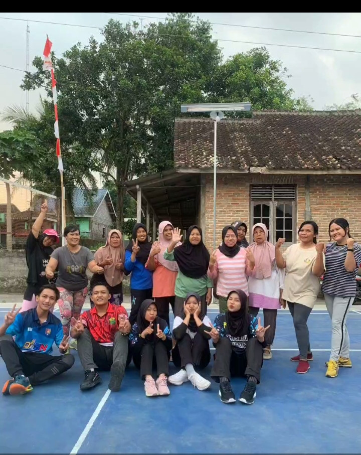 Kragilan bersama KKN senam bersama