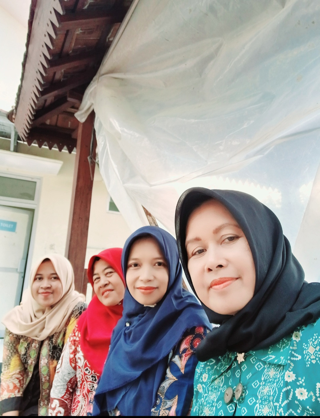 Kader Padukuhan Kalibulus mengikuti pertemuan kader kesehatan