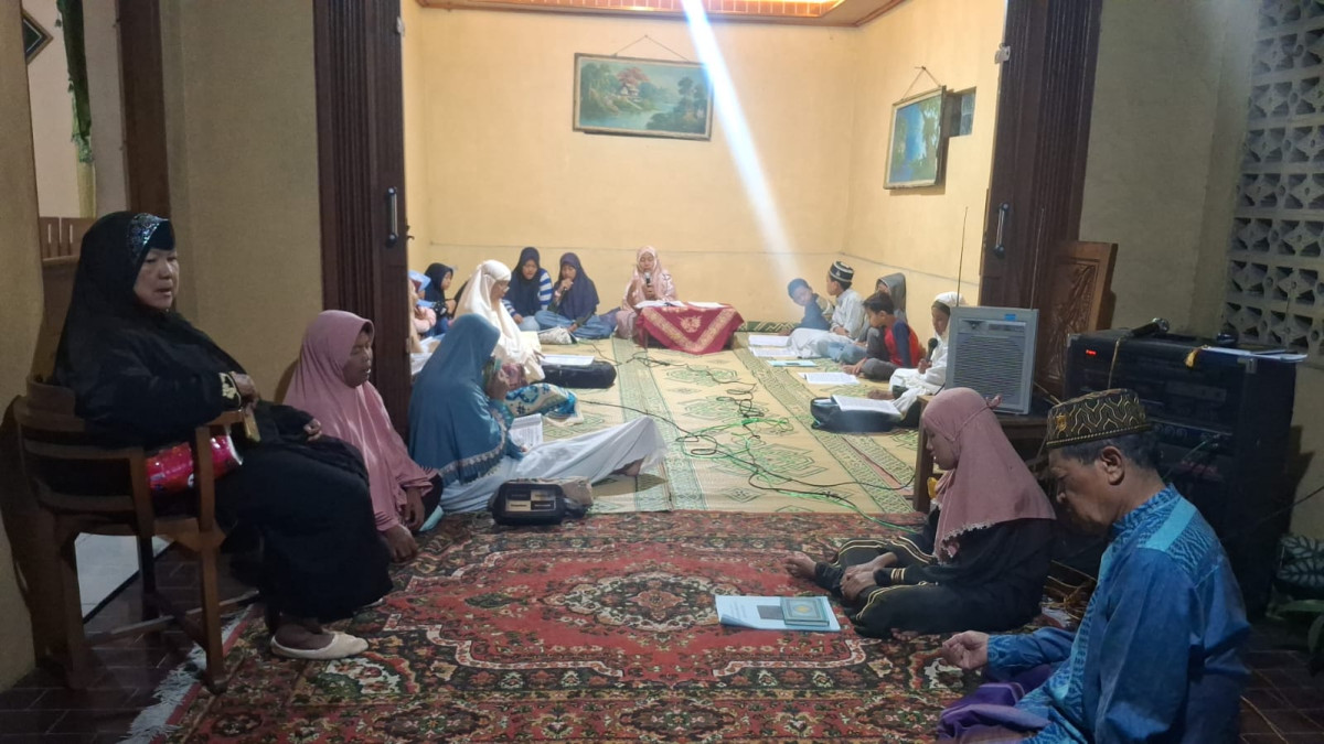 Yasinan rutin malam junat