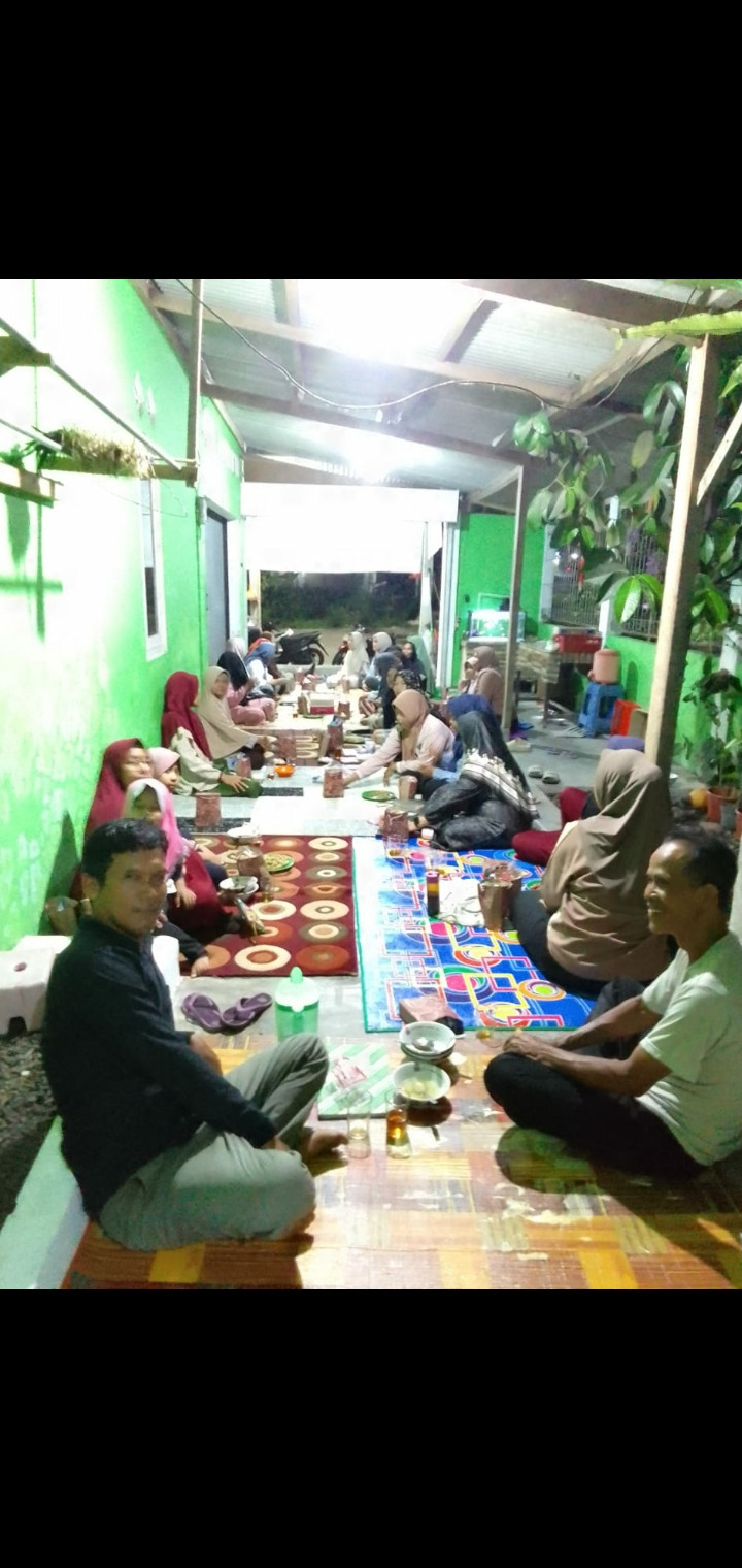 Rutinan lm minggu wage rt 04 cokrogaten