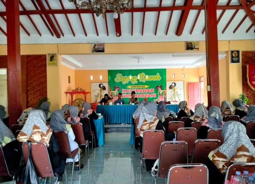 Kader Padukuhan Kalibulus mengikuti pengajian