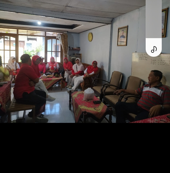 Jenguk lansia yg sakit