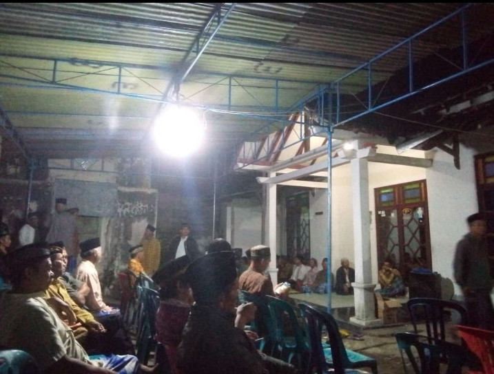 Tahlil di bapak lasono ngalian