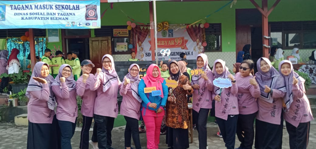 Senam masal Gebyar 99 SD Ngemplzk 1