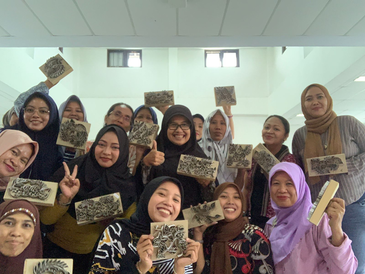 Pelatihan pembuatan batik cap