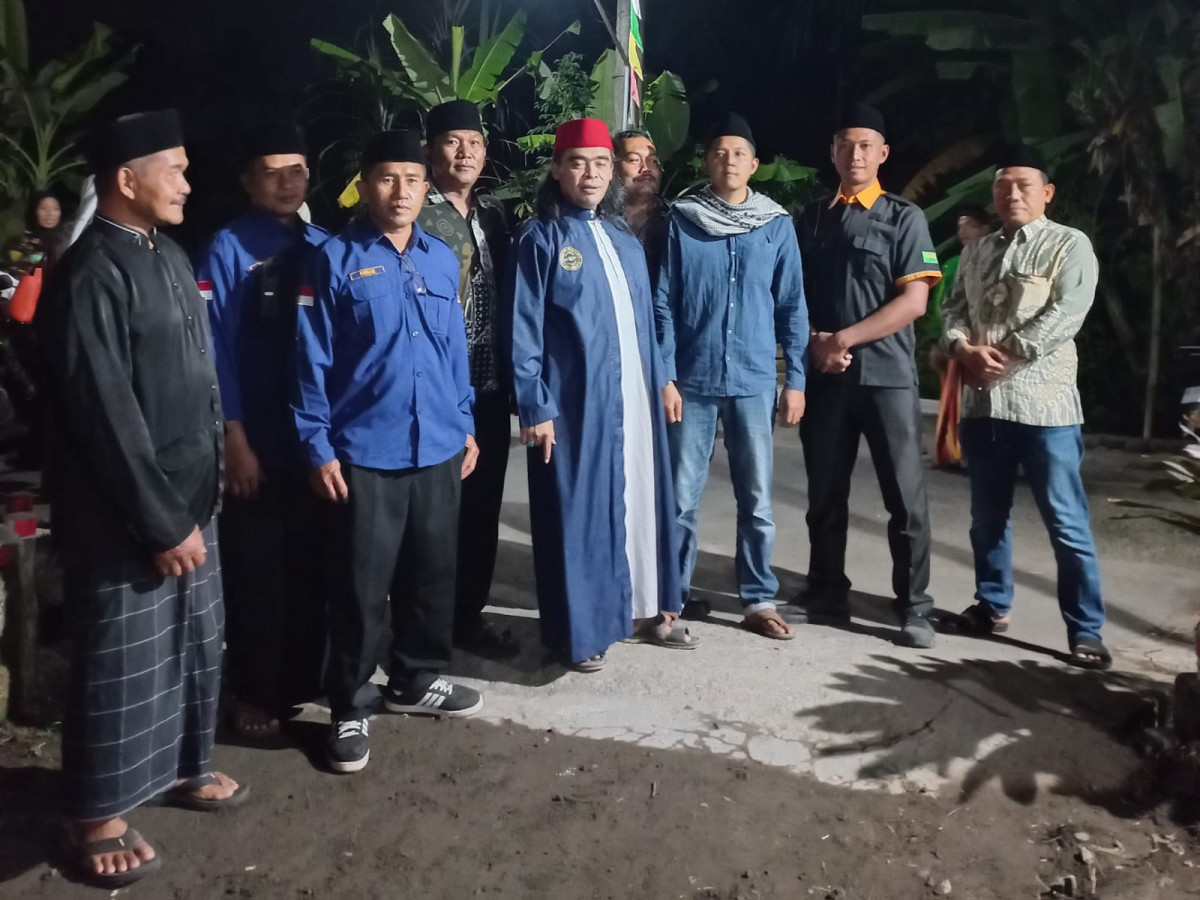 Foto dengan panitia