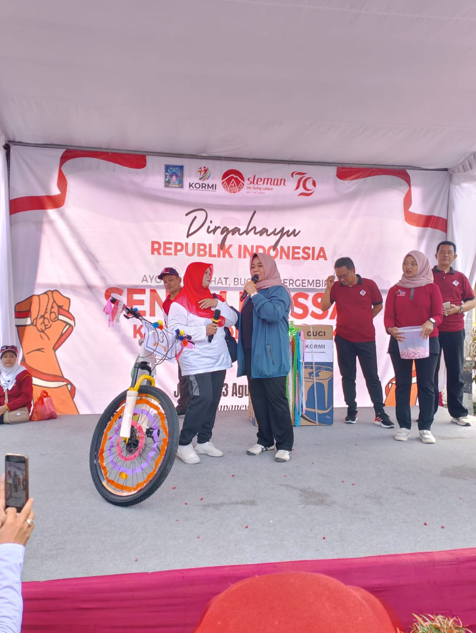 Mendapatkan dorprise  sepeda